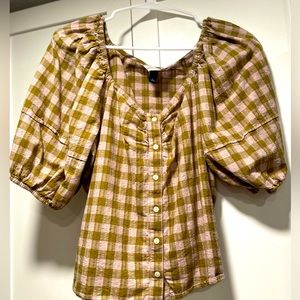 Puffy sleeve button blouse